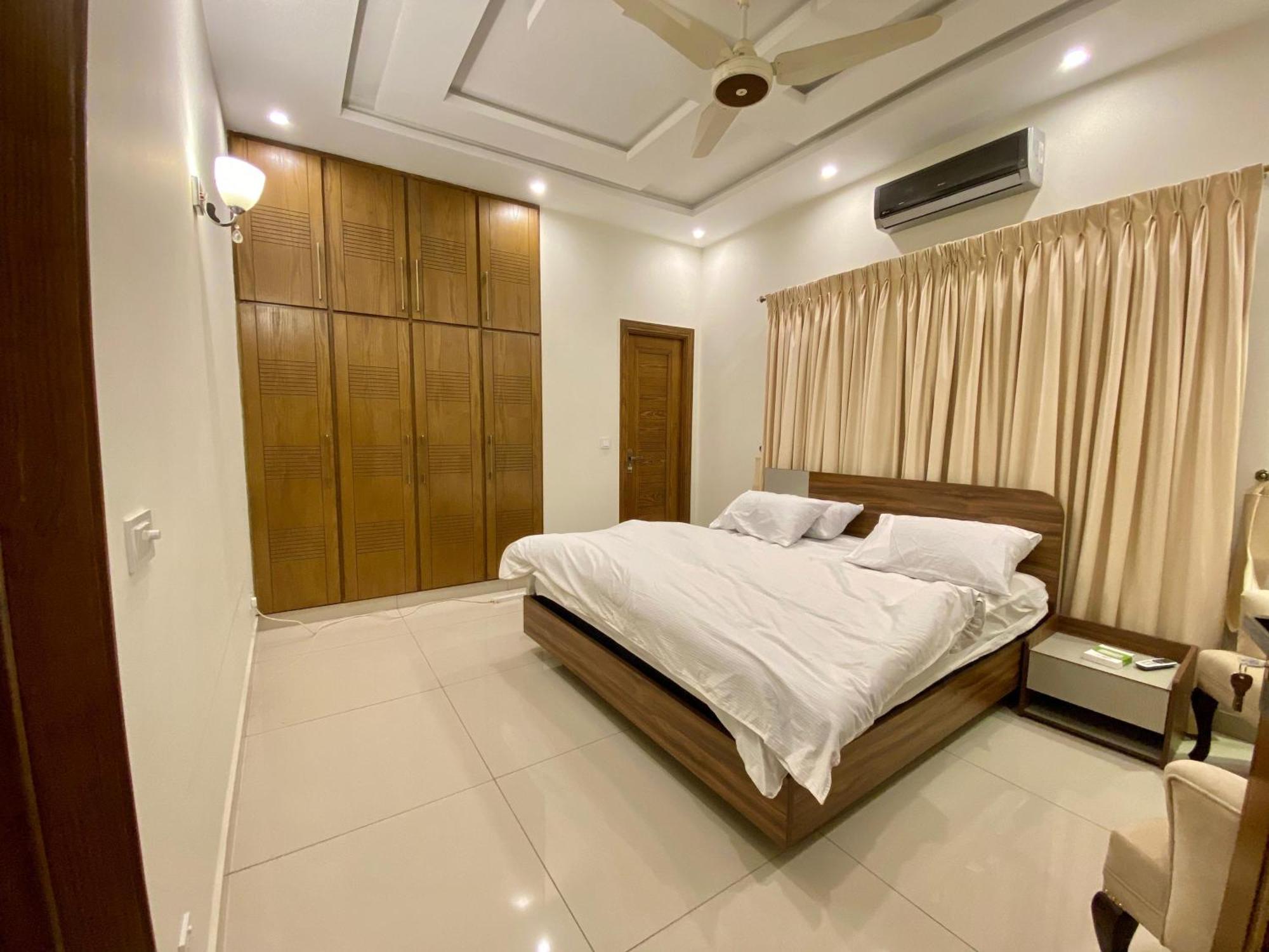 Luxury Guest House In Bahria Town Rawalpindi Buitenkant foto